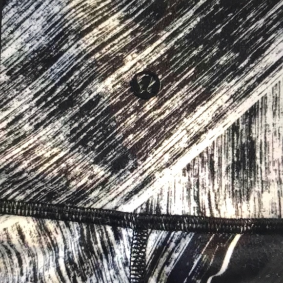 Lululemon Heat Wave High Times Tech Mesh - Picture 4 of 5